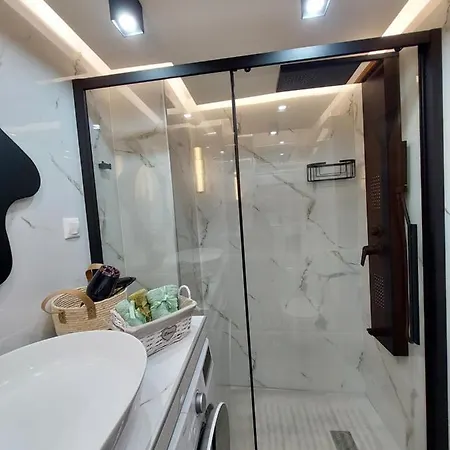 Апартаменты Rika's Sea View